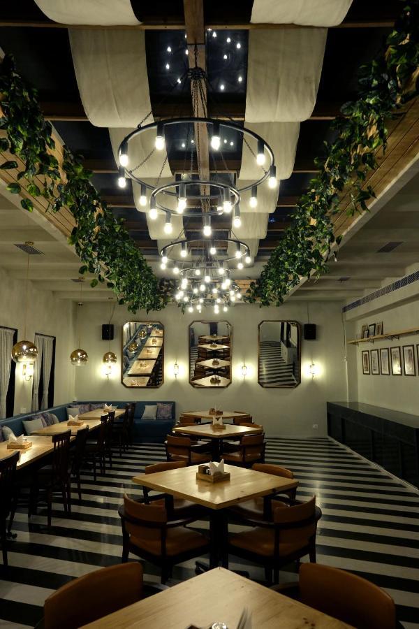 The Wallflower Hotel Kota  Esterno foto