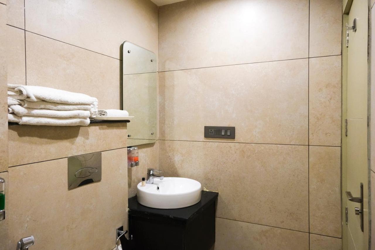 The Wallflower Hotel Kota  Esterno foto