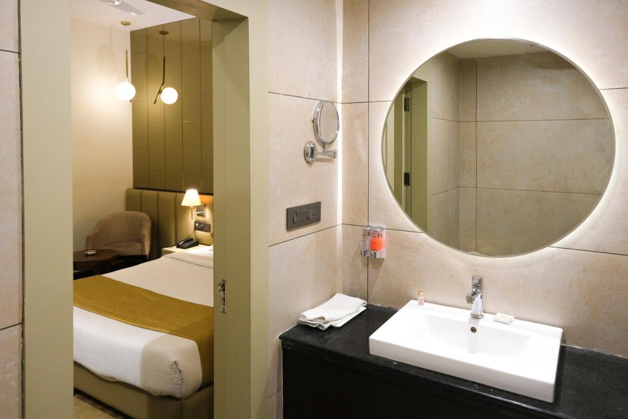 The Wallflower Hotel Kota  Esterno foto